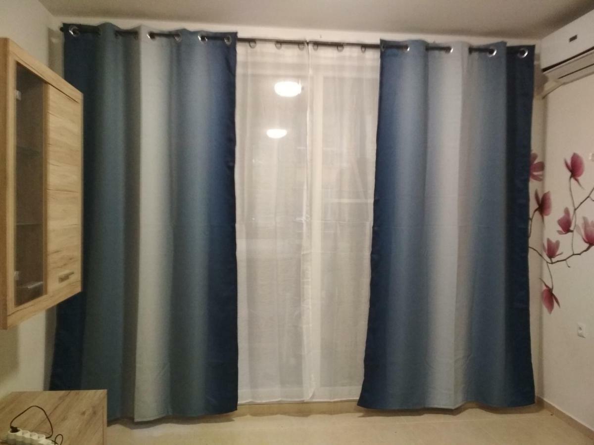 דירות פומורי Victoria מראה חיצוני תמונה